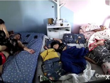 Nứng quá rồi mà gặp ông chồng bất lực