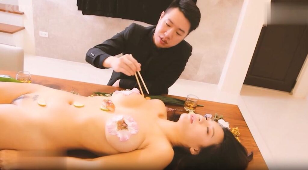 Buổi thưởng thức sashimi sung sướng cùng cô em phục vụ 1 Buoi thuong thuc sashimi sung suong cung co em phuc vu